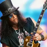 Slash anunció la salida de su disco "Live at the SERPENT Festival"