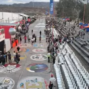 Debut hist�rico y regresos esperados en la primera noche de desfile del Grupo A