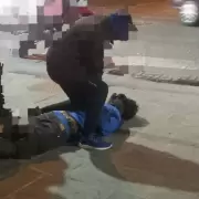 Un hombre fue arrestado en pleno centro por un intento de robo