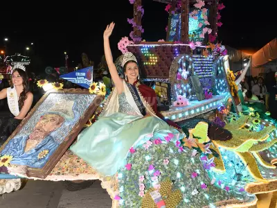 josefina blanco en carroza 2025