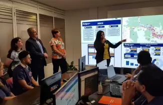 centro de monitoreo de datos de salud con informaci�n en tiempo real