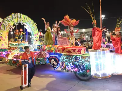 carroza 2025 de la escuela t�cnica 2 de san pedro