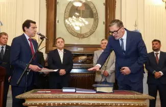 Bossatti toma de posesi�n