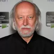 El escritor húngaro László Krasznahorkai ganó el Premio Nobel de Literatura