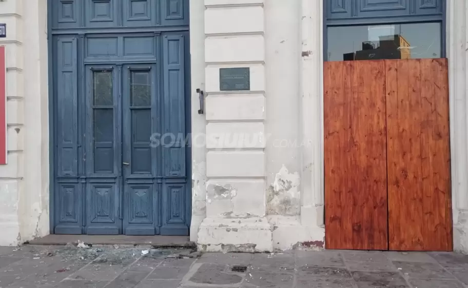 vandalismo en la vieja estación