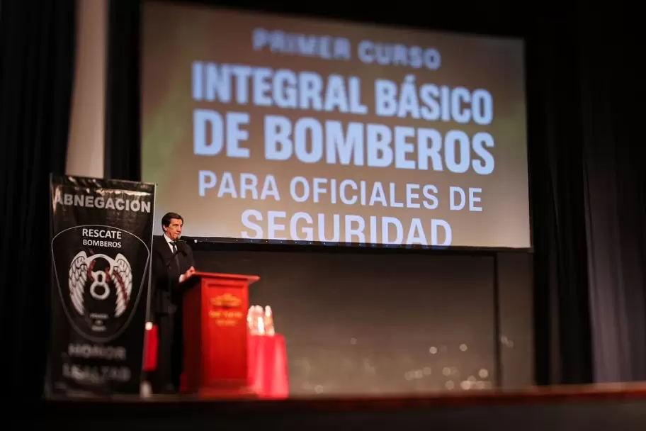 Bomberos incorpora recursos humanos calificados