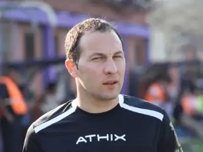lucas comesa�a �rbitro