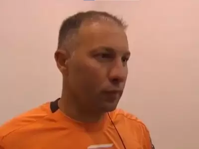 Lucas Comesa�a
