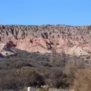 Policías rescataron a tres turistas que se habían desorientado en Peña Blanca