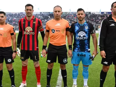Lucas Comesa�a - Gimnasia de Jujuy