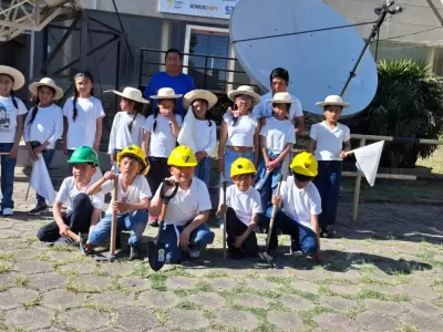 estudiantes de mina el aguilar