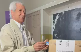 Pascuttini votando