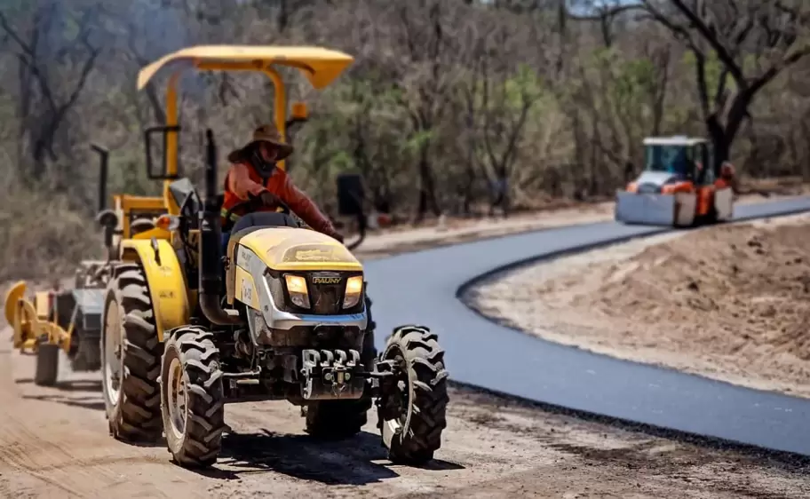 la mendieta sadir destaco el avance de las obras sobre ruta 56