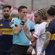 Lamolina, suspendido tras expulsar al hijo de “Chiqui” Tapia en Barracas-Boca