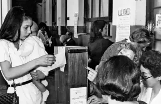 42 a�os de democracia