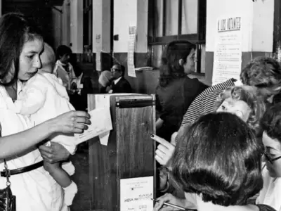 42 a�os de democracia