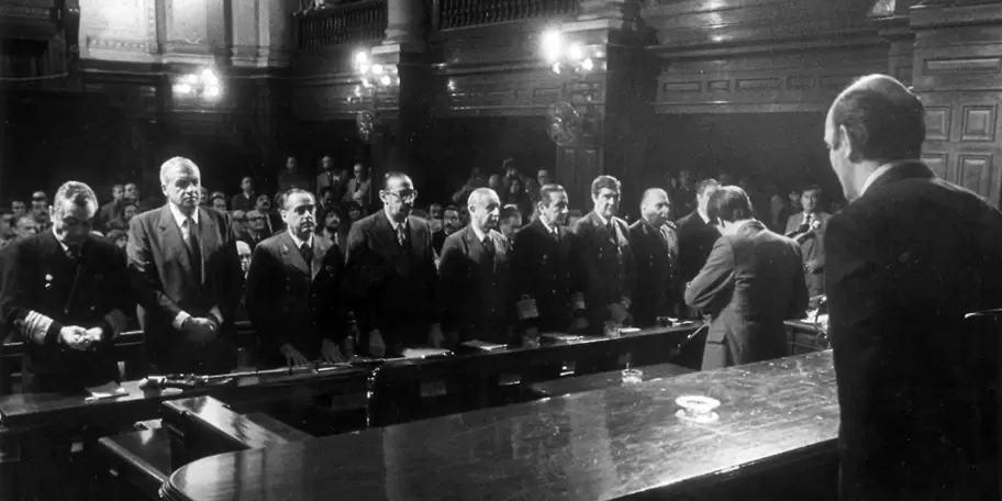 Juicio a las juntas