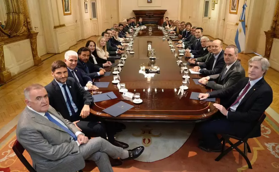 milei con gobernadores