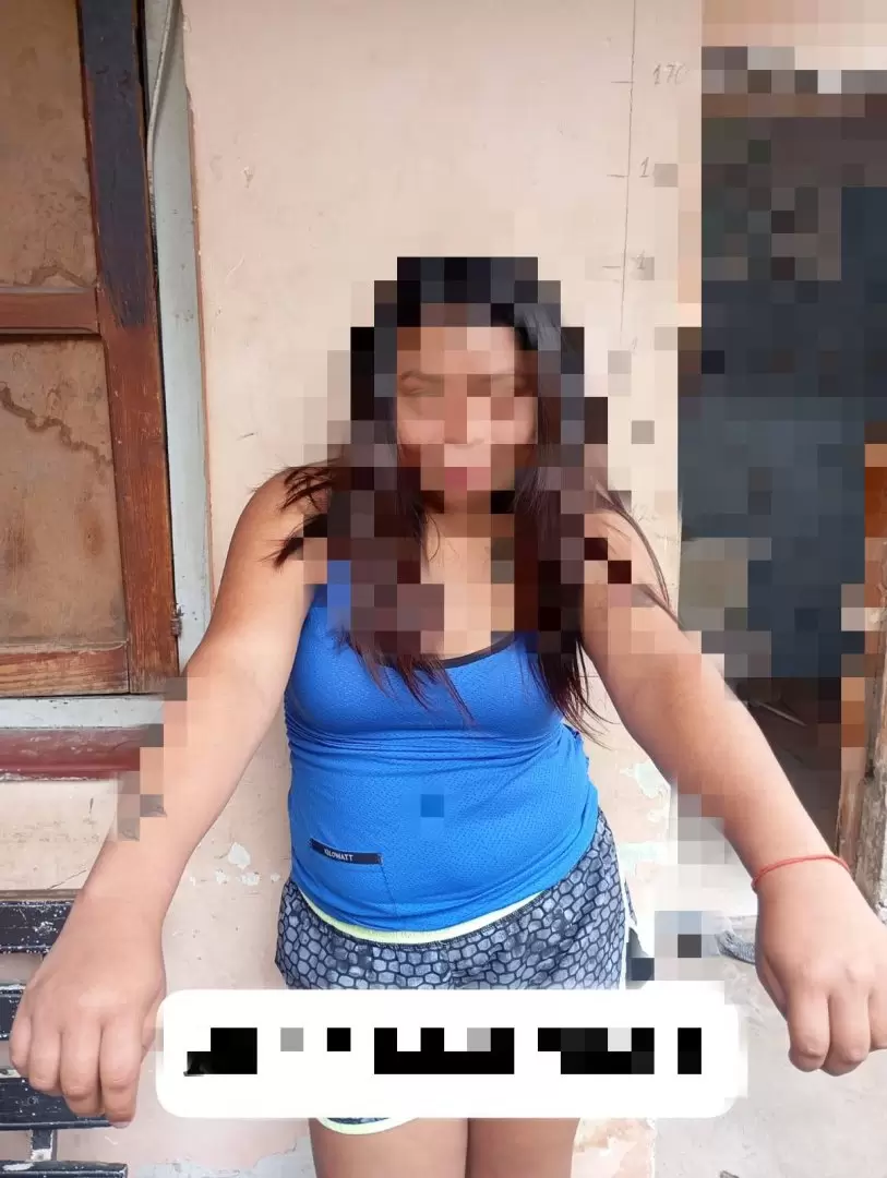 Una de las jóvenes demoradas
