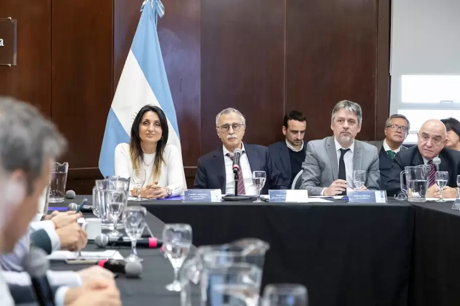 Mario Lugones junto a Cecilia Loccisano