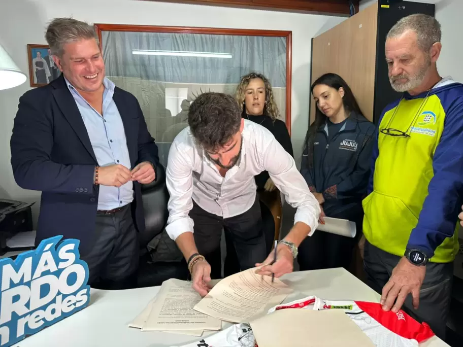 firma de convenio No Más Bardo