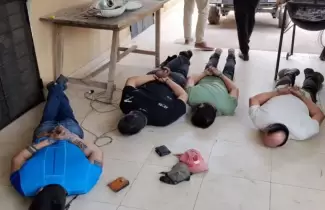 polic�as detenidos