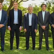 Sadir particip� en Mendoza de la reuni�n encabezada por Santilli y Cornejo