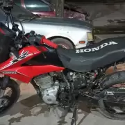Tras un enfrentamiento con motochorros, personal policial recuperó un celular robado