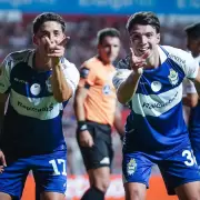 Gimnasia venció 2-1 a Unión en Santa Fe y avanzó a los cuartos de final del Torneo Clausura