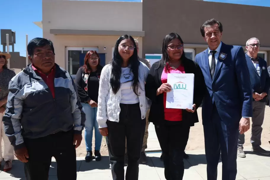 Sadir entregó viviendas en Puesto del Marqués