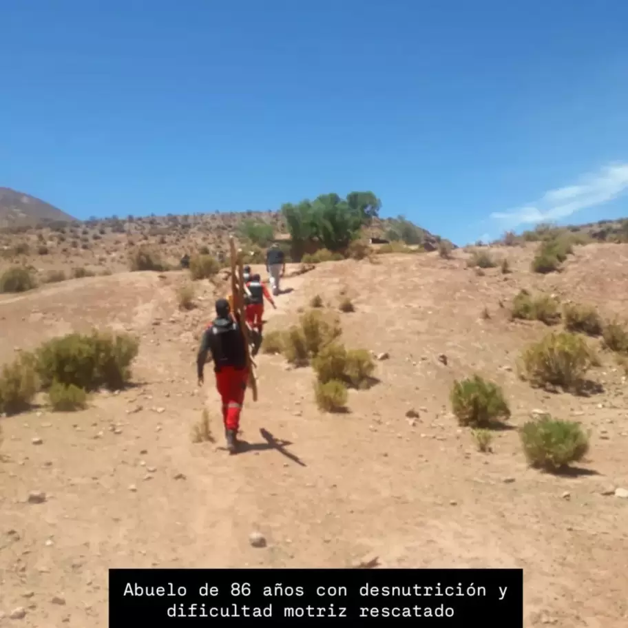Rescate de adulto mayor en Humahuaca