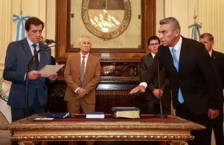 El gobernador tomo juramento a Diego Eduardo Chac�n