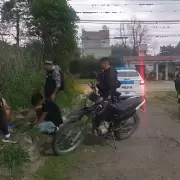 Robaron un celular, intentaron darse a la fuga y fueron demorados