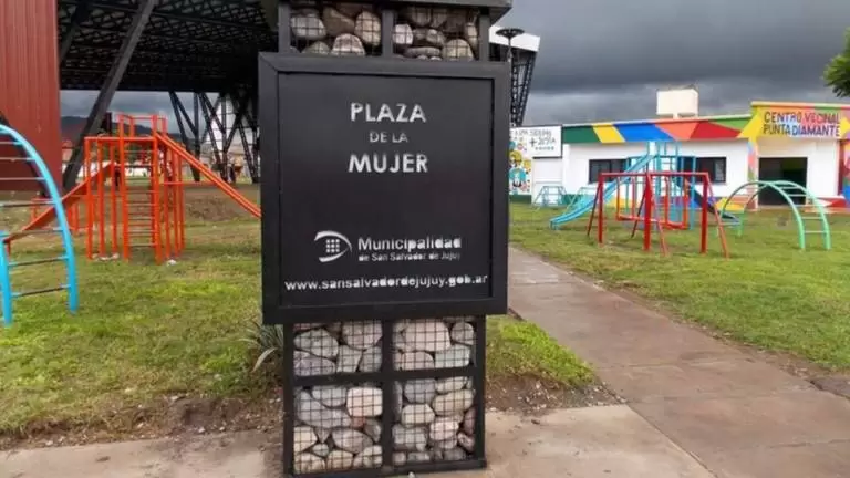 Plaza de la Mujer- Punta Diamante