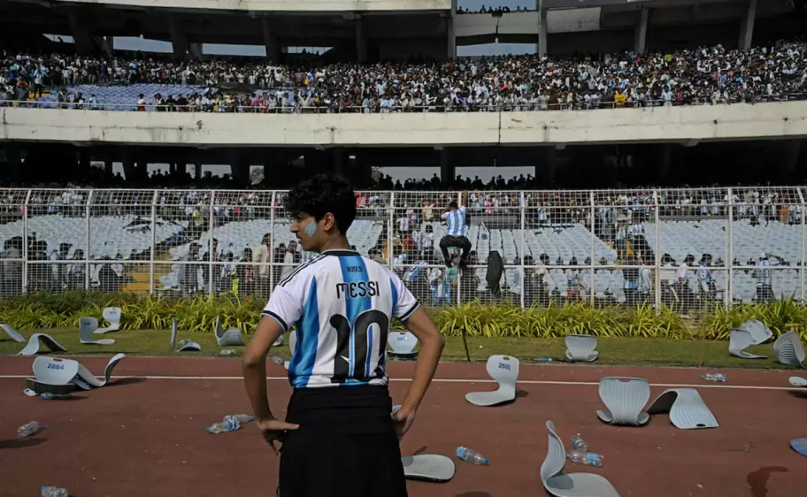 El caos que se originó en la visita de Messi a India (Photo by Dibyangshu SARKAR / AFP)