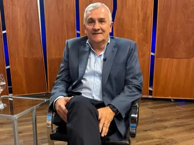 Gerardo Morales en detr�s de las noticias