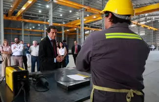 Carlos Sadir visita a empresa