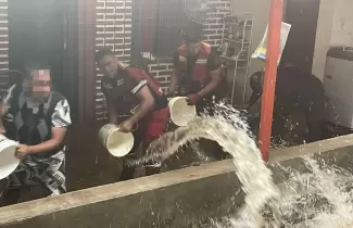 Asistencia por viviendas anegadas en Alto Comedero