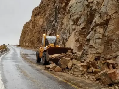 Vialidad Provincial realiza trabajos en Ruta Nacional 52