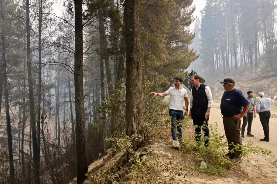 ignacio-torres-junto-a-diego-santilli-en-chubut-2