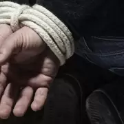 Robo comando en Libertador: maniataron a una familia y se llevaron más de 30 mil dólares