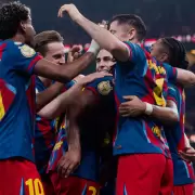 Barcelona le gan� a Real Madrid en un partidazo y es el campe�n de la Supercopa de Espa�a