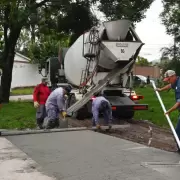 Realizan obras complementarias en la plaza "Ing. Ludovico Pedetti" de Bajo La Viña