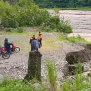 Tiraxi: rescataron a una mujer embarazada y otras tres personas varadas por las crecidas