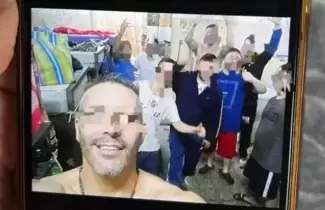 selfie de presos estafadores