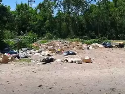 basural en barrio Docente en Libertador