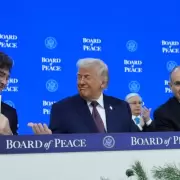 En el Foro de Davos, Milei firm� la integraci�n de la Argentina al Consejo de Paz creado por Trump
