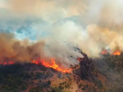 Incendios en la Patagonia: Naci�n transfiere $100.000 millones para Bomberos Voluntarios