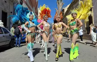 Presentaci�n de los Corsos de San Pedro en San Salvador de Jujuy