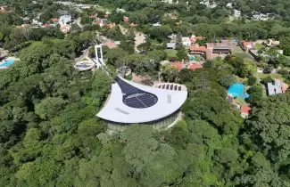 centro cultural lola mora